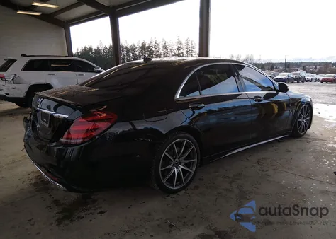 2018 Mercedes-Benz S 560 z USA, uszkodzony, nr VIN WDDUG8DB1JA384847